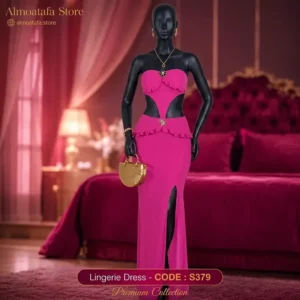 فستان سواريه فاخر S379 من Play Baby Lingerie باللون الفوشيا — تصميم Cut-out جريء بفتحة ساق طويلة وتفاصيل كشكشة كريستالية